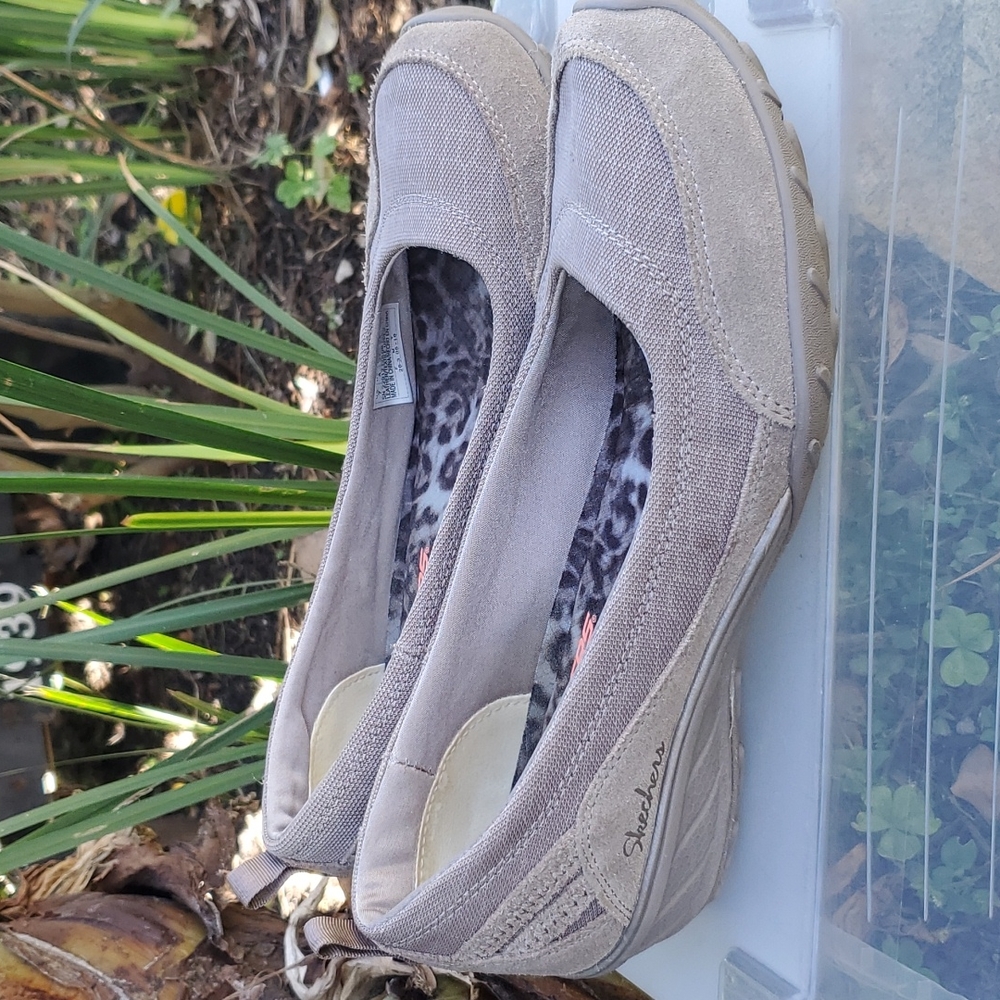 Skechers Shoes View 2